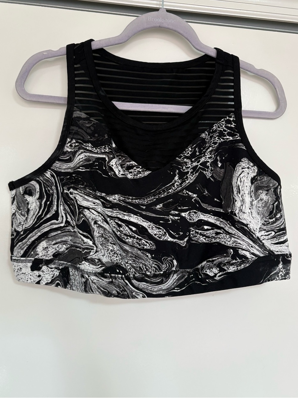 Torrid black & white marble sports bra - size 3 - Picture 2 of 4